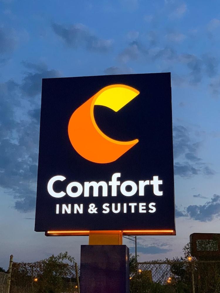 Comfort Inn & Suites East Hartford - Hartford Extérieur photo