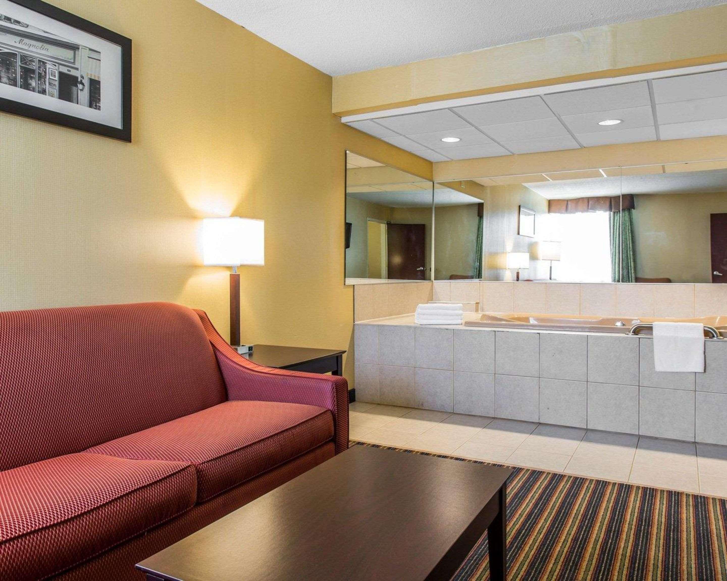 Comfort Inn & Suites East Hartford - Hartford Extérieur photo